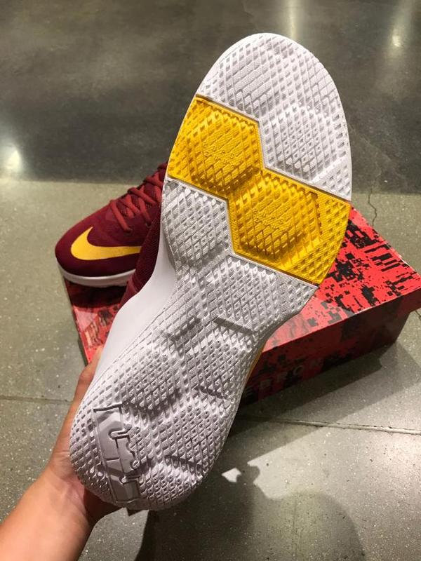 耐克男鞋 nike zoom witness 詹姆斯