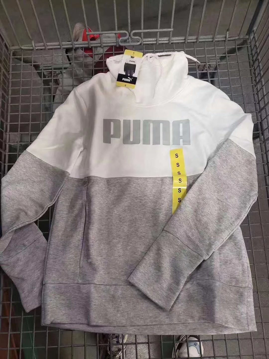 红色puma怎么搭衣服_衣服怎么画